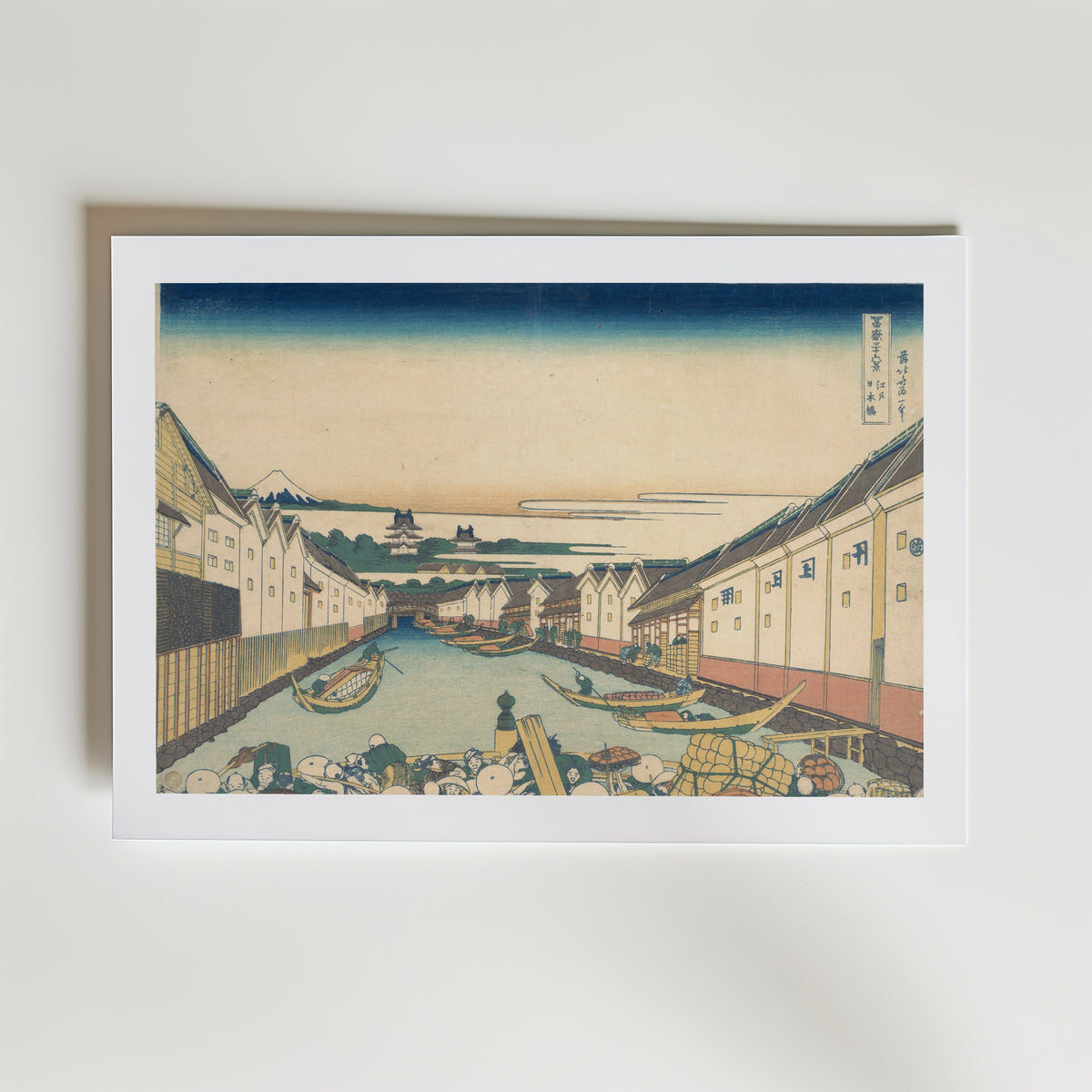 Katsushika Hokusai Nihonbashi in Edo 1831 Poster – med passepartout