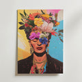 Floral Frida Kahlo Portrait – stilfullt konsttryck från Bozetto, tryckt på matt finpapper