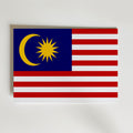 Malaysia National Flag Poster – modern konst och stilren konsttryck för hemmet hos Bozetto