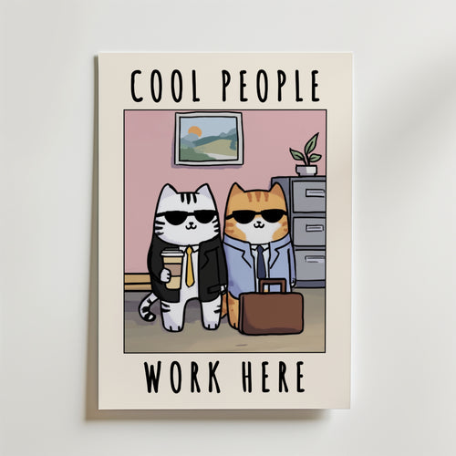 Office Cool Cats – stilfullt konsttryck från Bozetto, tryckt på matt finpapper i hög tryckkvalitet