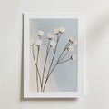 Minimalist cotton flower – stilfullt konsttryck från Bozetto, tryckt på matt finpapper
