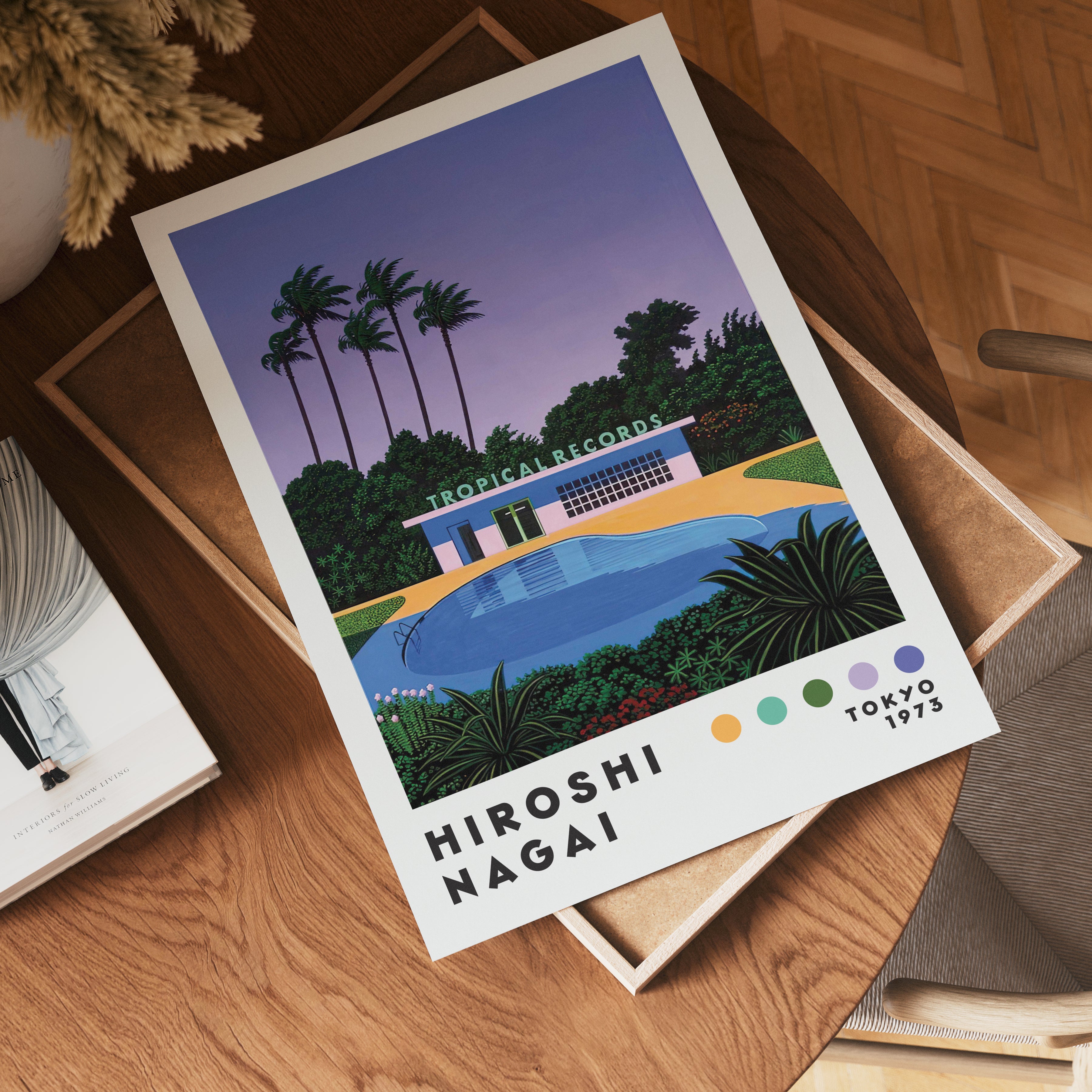 Väggmockup med Hiroshi Nagai Tropical – köp enkelt hos Bozetto affisch i hög kvalitet