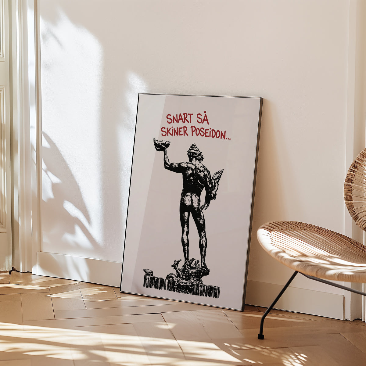 Snart Skiner Poseidon Poster – i rum 2