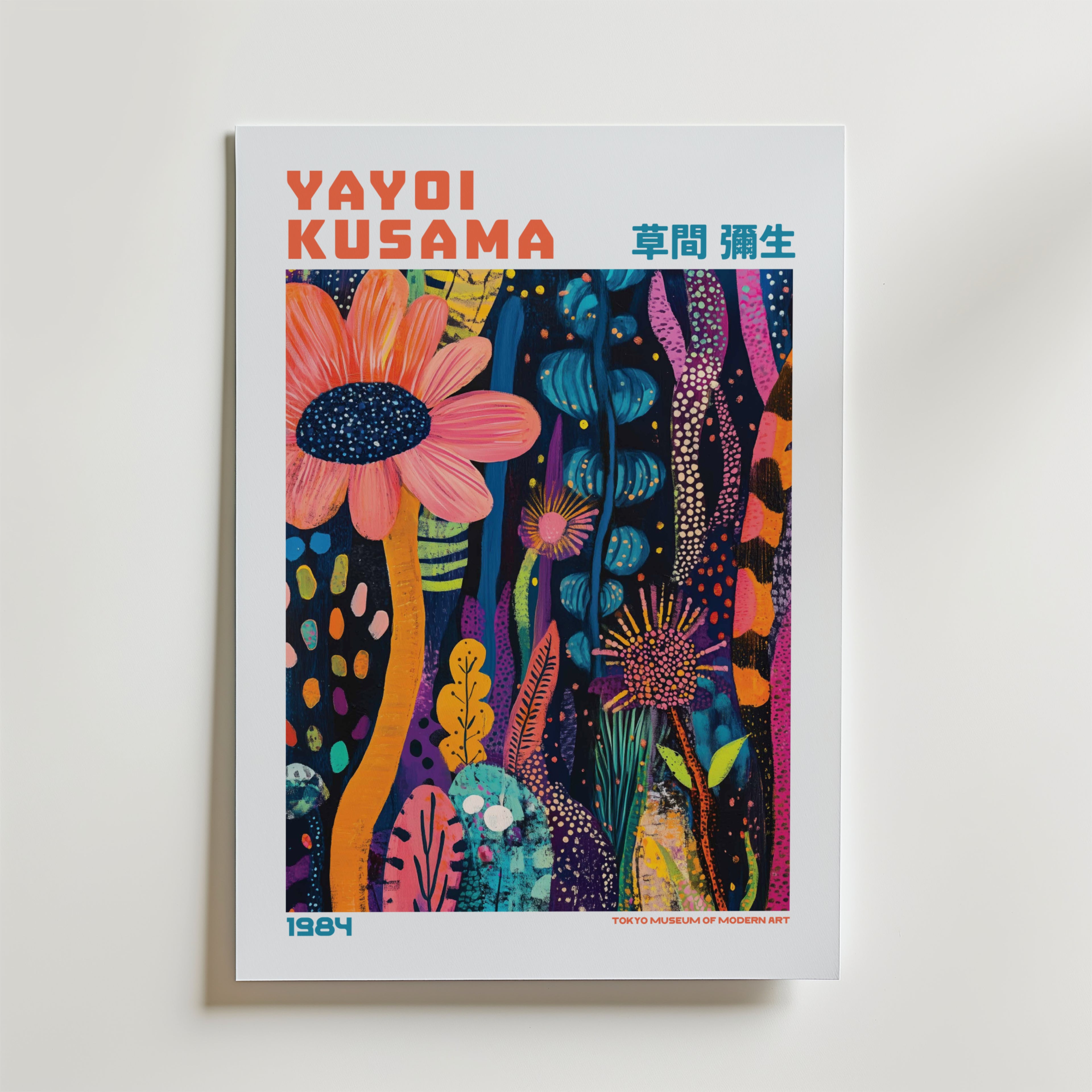Mockup av Yayoi Kusama Midnight affisch på vägg – köp enkelt hos Bozetto i hög kvalitet