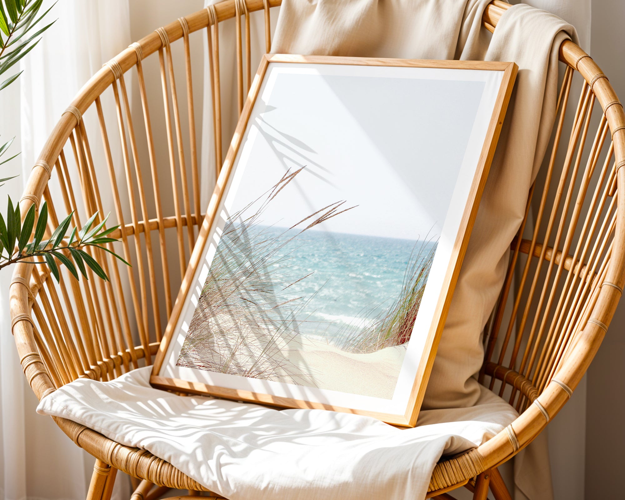 Väggmockup av Coastal Breeze Dunes affisch på ljus vägg – Bozetto konsttryck – nr 3
