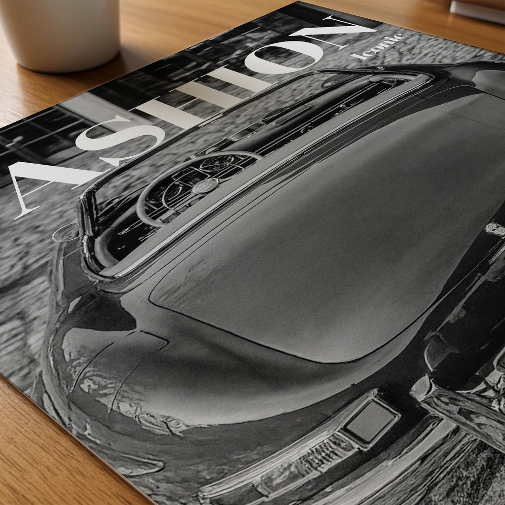 Black Roadster Cover Poster – närbild på papper
