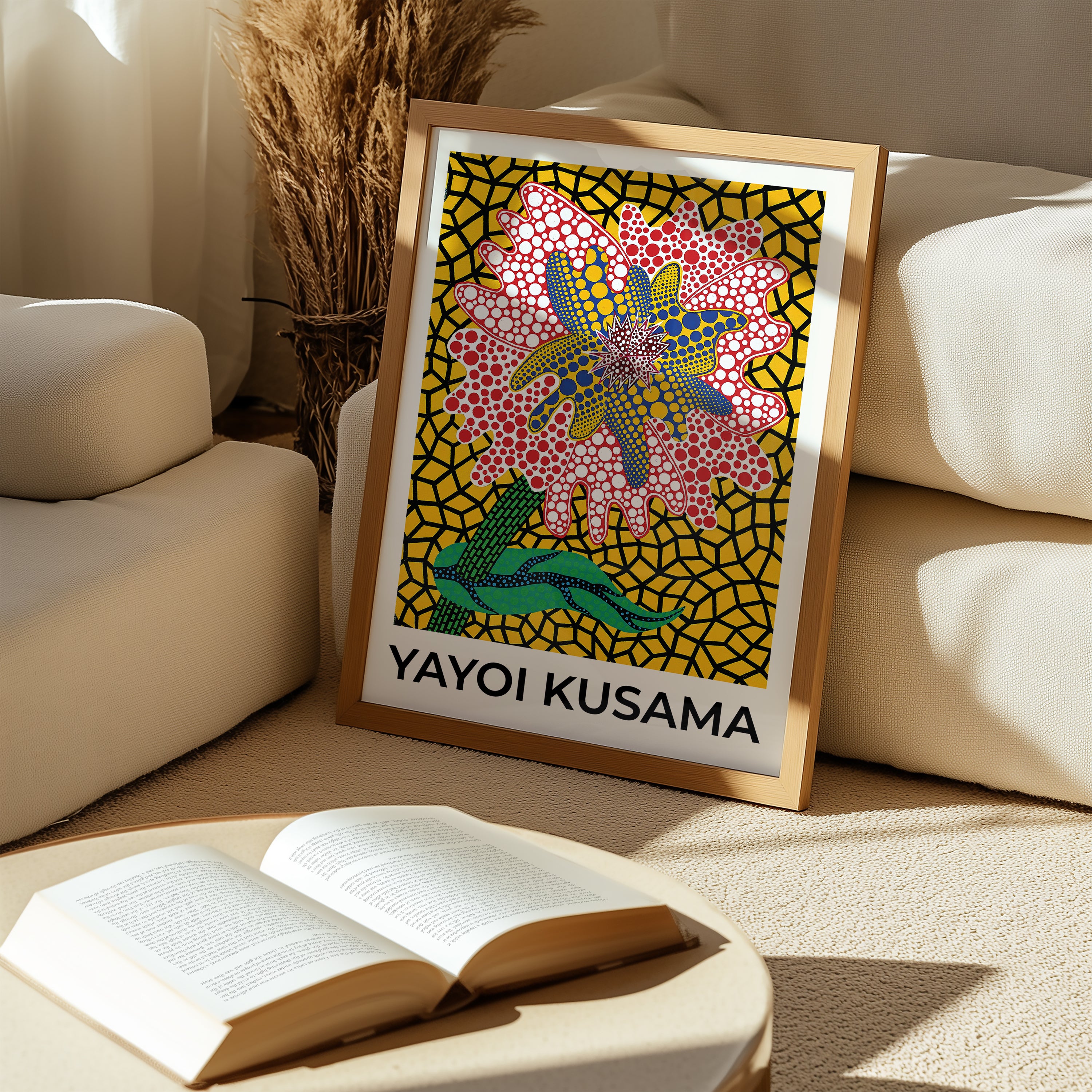 Mockup av Yayoi Kusama Yellow Garden affisch på vägg – köp enkelt hos Bozetto i hög kvalitet