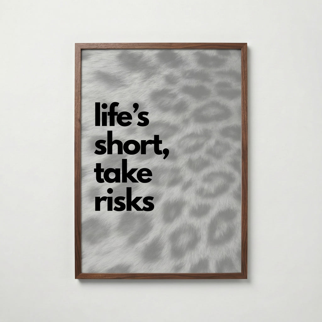 Life's Short Poster – valnötsram