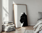 Mockup av Midnight Panther affisch på vägg – köp enkelt hos Bozetto i hög kvalitet