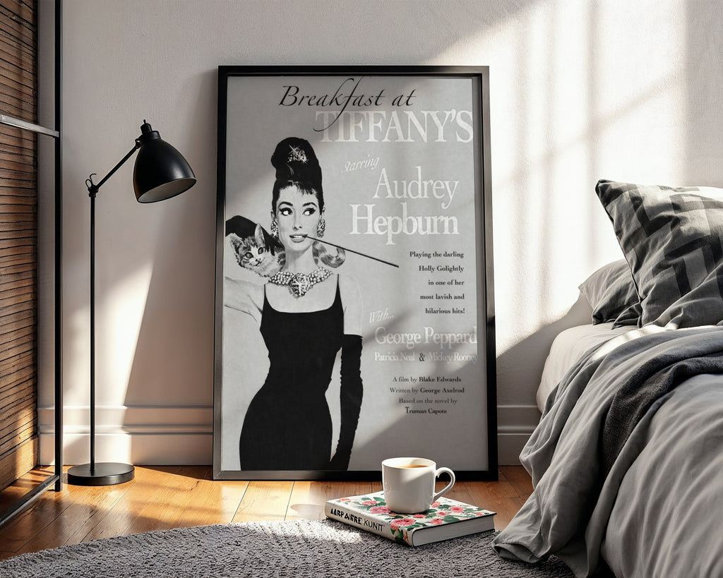 Väggmockup med Breakfast at Tiffany’s – köp enkelt hos Bozetto affisch i hög kvalitet