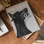 Prada Elegance poster visad rakt fram – Bozetto affisch i hög tryckkvalitet i hög tryckkvalitet