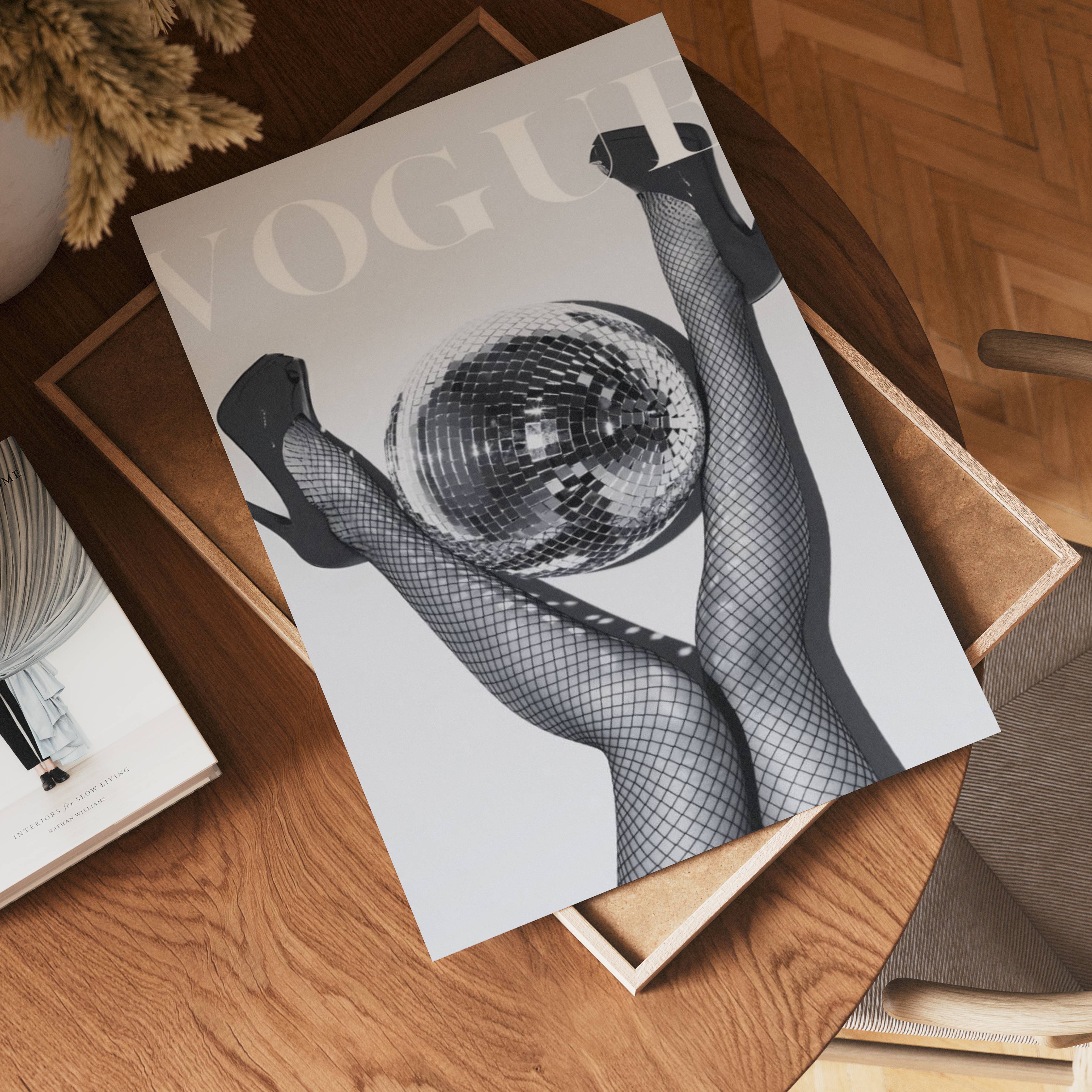 Vogue Disco poster visad rakt fram – Bozetto affisch i hög tryckkvalitet i hög tryckkvalitet