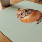 Owlnion Poster – närbild på papper