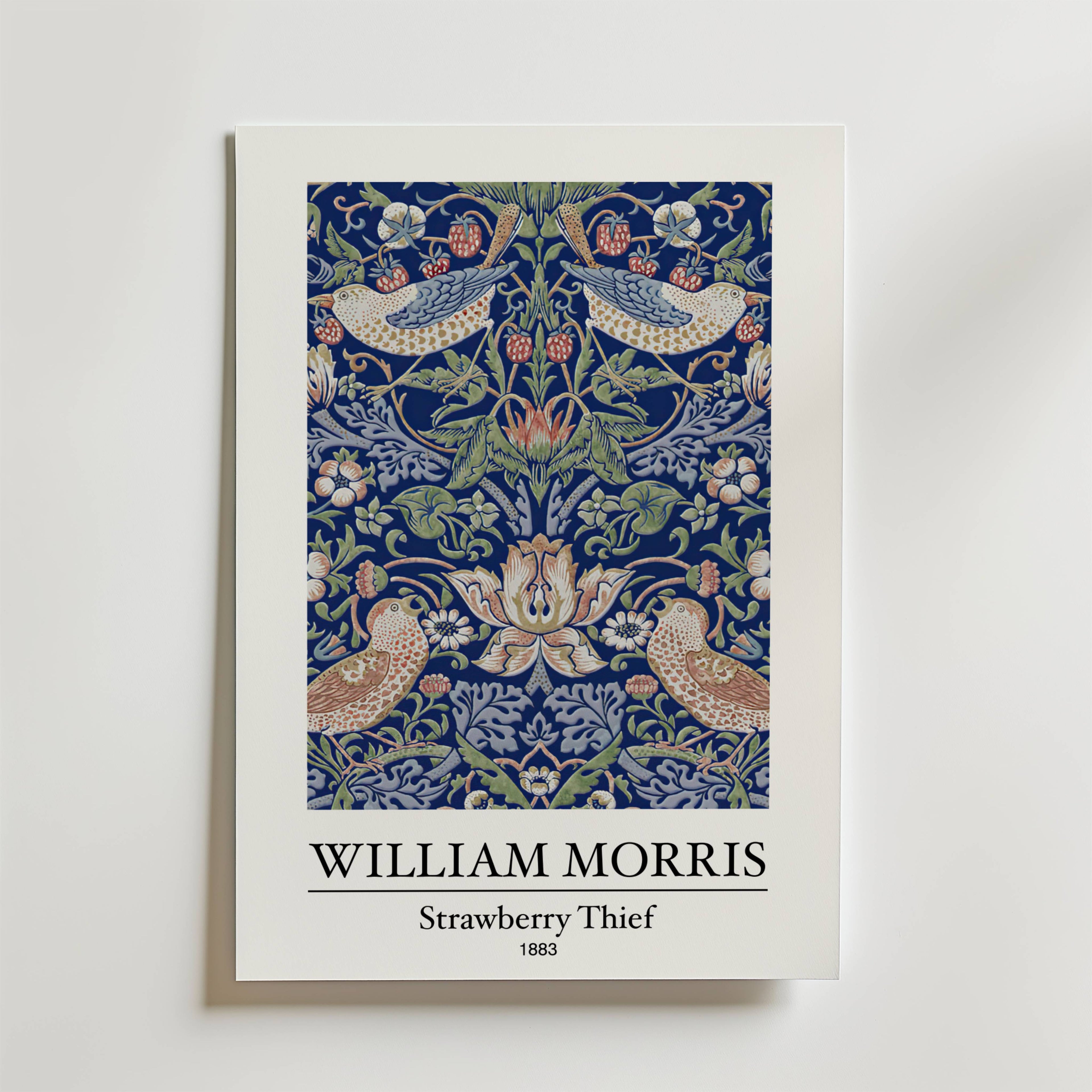 William Morris Strawberry Thief affisch på neutral bakgrund – poster från Bozetto