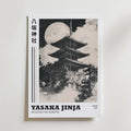 Yasaka Jinja – stilfullt konsttryck från Bozetto, tryckt på matt finpapper i hög tryckkvalitet