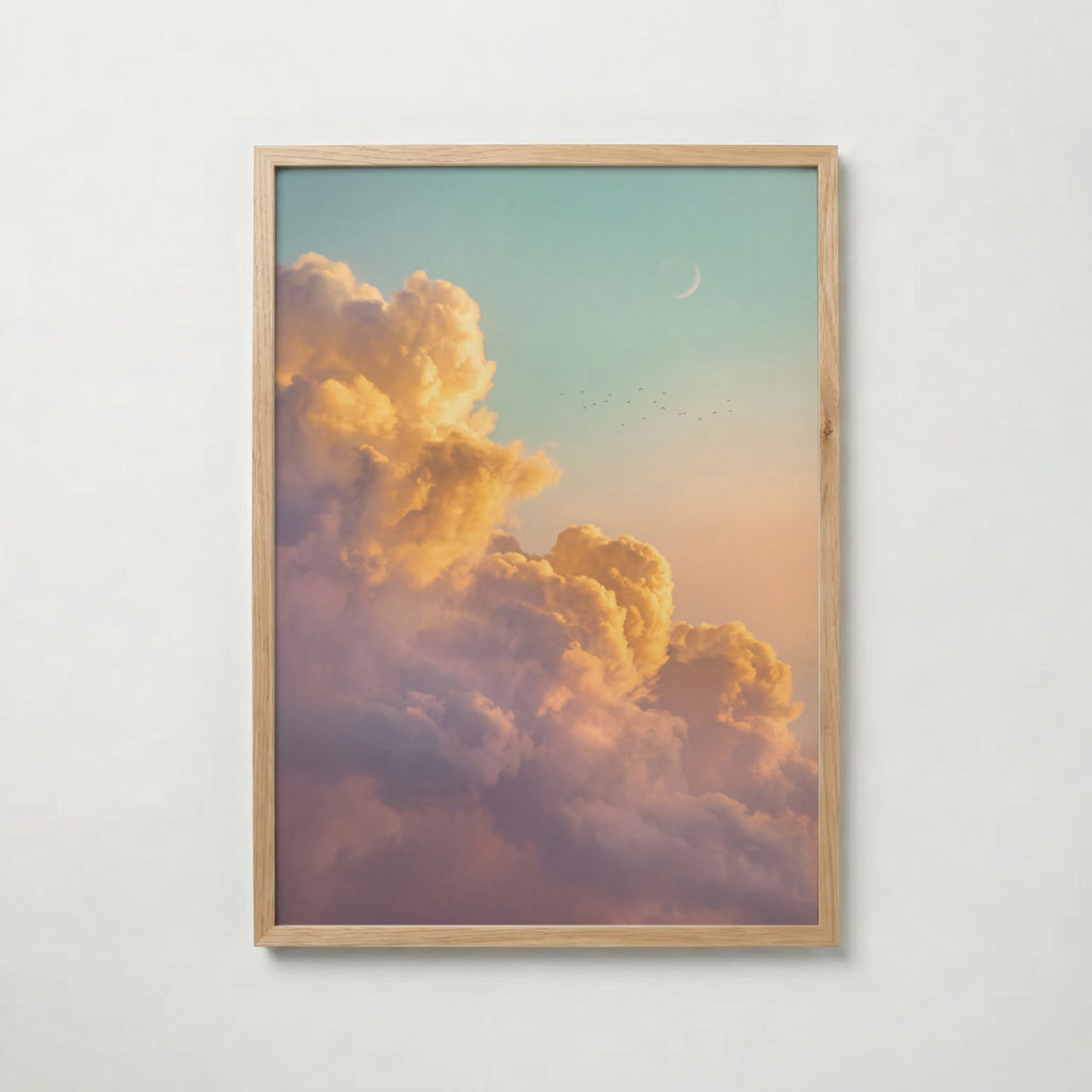 Dusk Drift Poster i ekram, gyllene molnmotiv från Bozetto, tryckt i Sverige