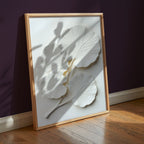 Ginkgo Leaf Textured No.2 affisch i ram mot vägg i hem - Bozetto