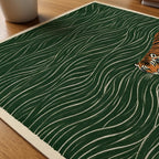 Swimming Tiger poster som papper på skrivbord (paper_desk) – konsttryck från Bozetto i hög kvalitet