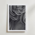 Windswept Muse Poster – med passepartout
